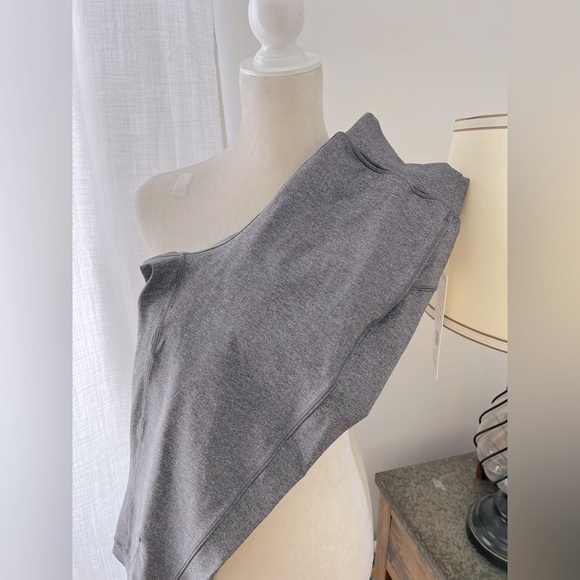 Lululemon rejuvenate crop - Picture 5 of 10